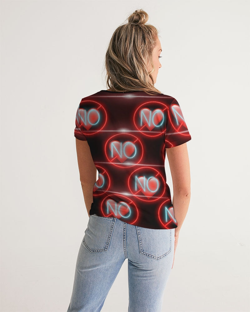 No love 3 Women's V-Neck Tee