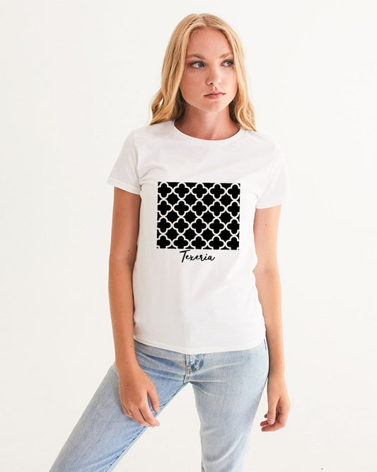 Quatrefoil Women's Graphic Tee