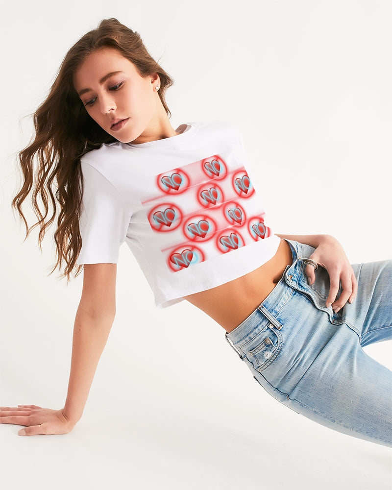No love 2 Women's Cropped Tee