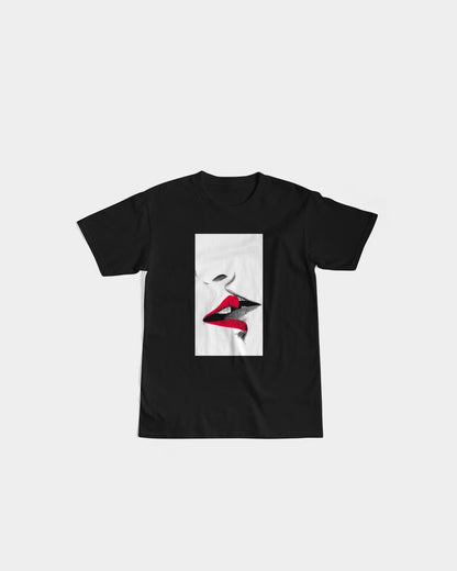 Kiss Me Men's Graphic Tee