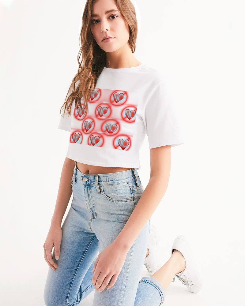 No love 2 Women's Cropped Tee