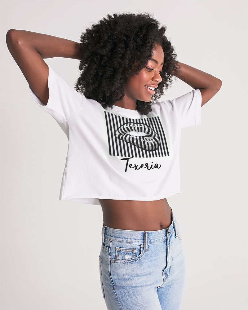 Pin Stripe Lips Women's Lounge Cropped Tee