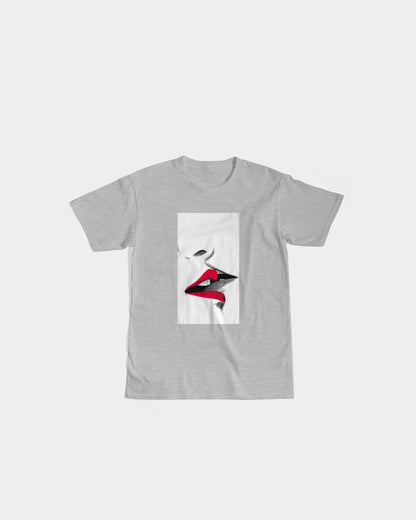 Kiss Me Men's Graphic Tee