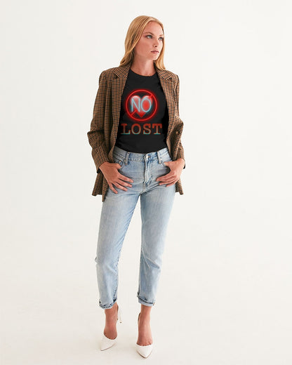 No love Women's Graphic Tee