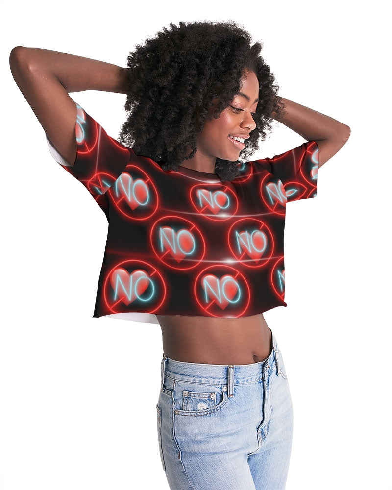 No love 3 Women's Lounge Cropped Tee