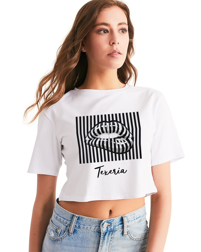 Pin Stripe Lips Women's Cropped Tee