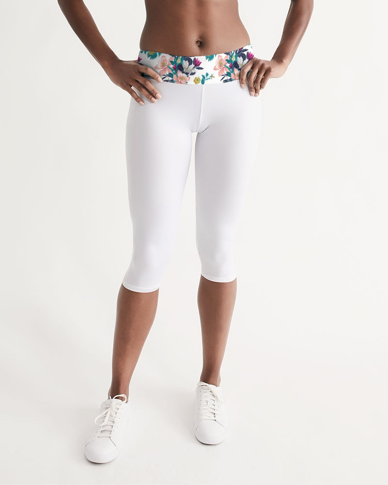 Warm Floral Women's Mid-Rise Capri