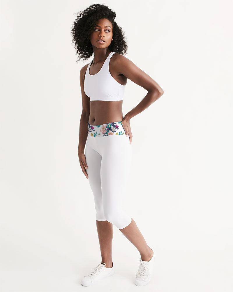Warm Floral Women's Mid-Rise Capri