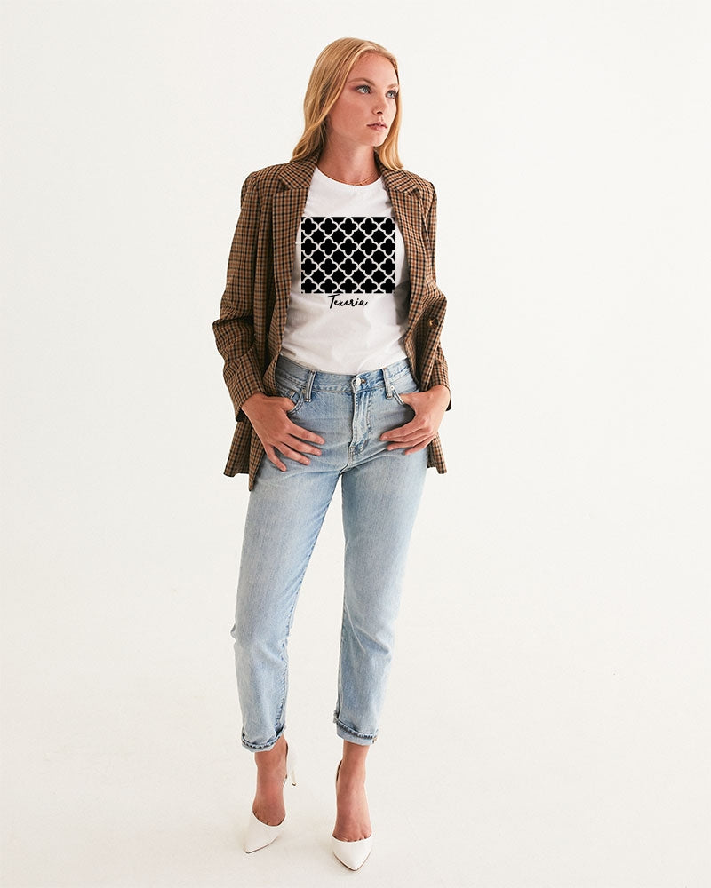 Quatrefoil Women's Graphic Tee