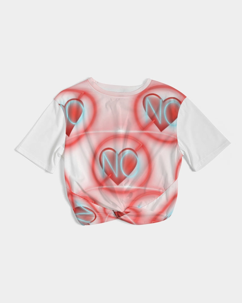 No love 2 Women's Twist-Front Cropped Tee