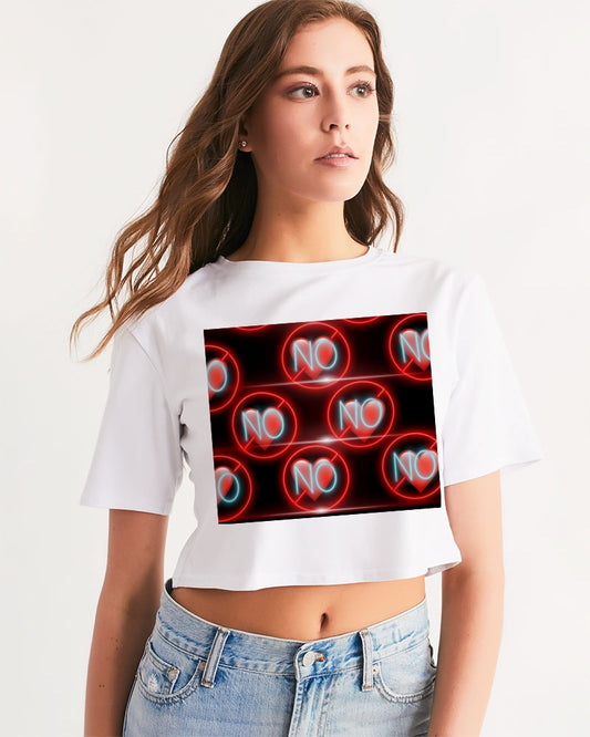 No love 3 Women's Cropped Tee