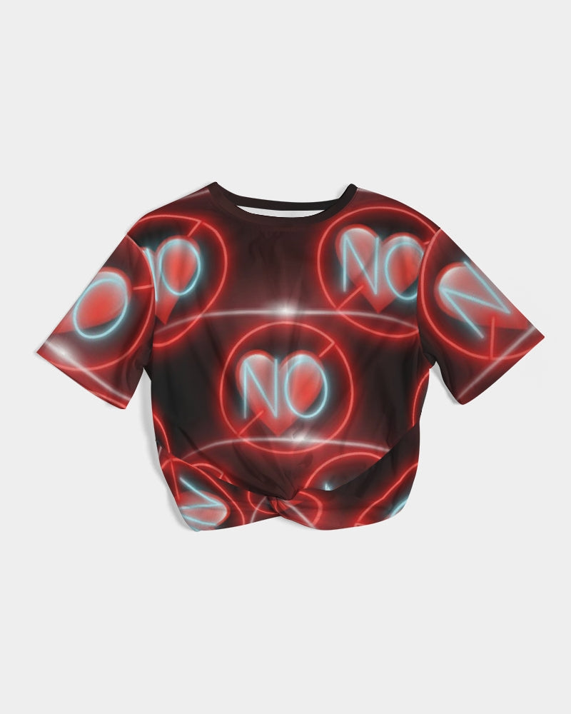 No love 3 Women's Twist-Front Cropped Tee