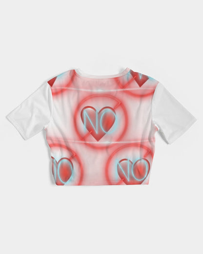 No love 2 Women's Twist-Front Cropped Tee