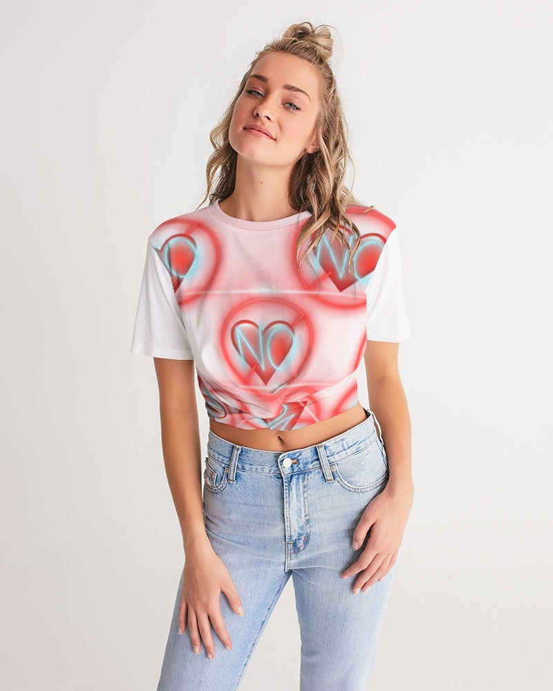 No love 2 Women's Twist-Front Cropped Tee