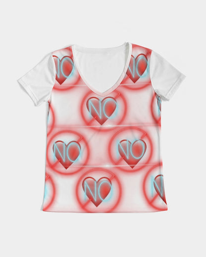 No love 2 Women's V-Neck Tee
